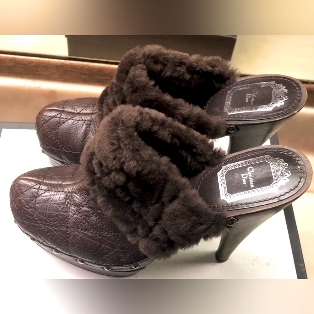 Christtian Dior shoe size 38 1/2 brand new.
